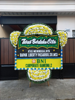Papan Bunga Duka di Anggruk